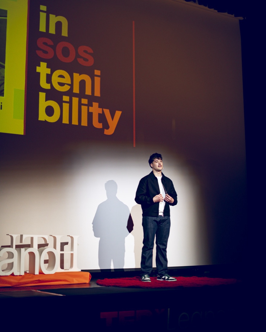 Michele Valsecchi sul palco di TEDx Youth Legnano